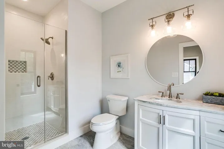 1720 N Quebec St, Arlington, Virginia 22207