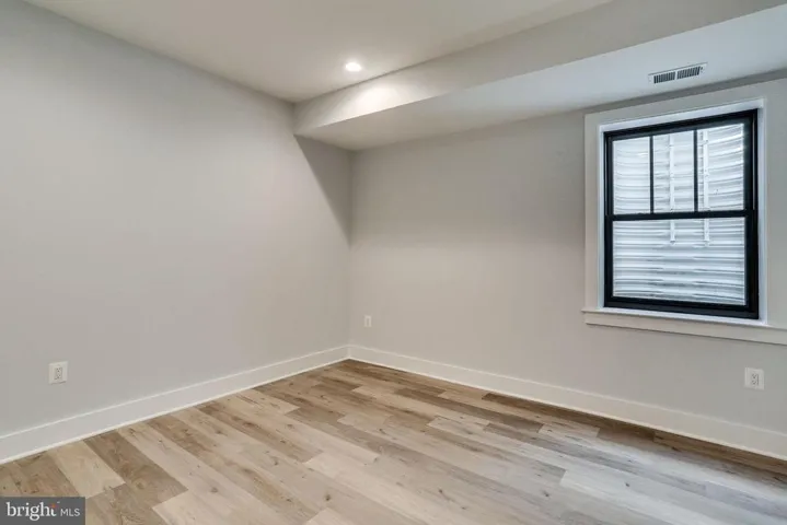 1720 N Quebec St, Arlington, Virginia 22207
