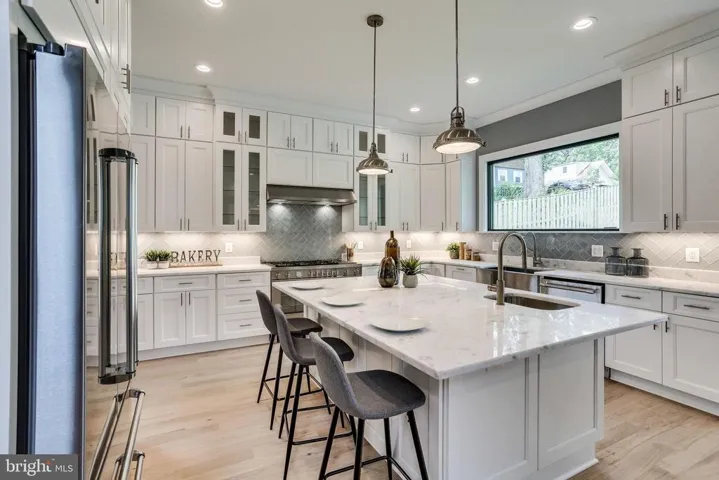1720 N Quebec St, Arlington, Virginia 22207