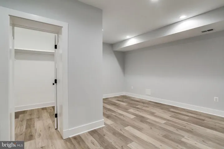 1720 N Quebec St, Arlington, Virginia 22207