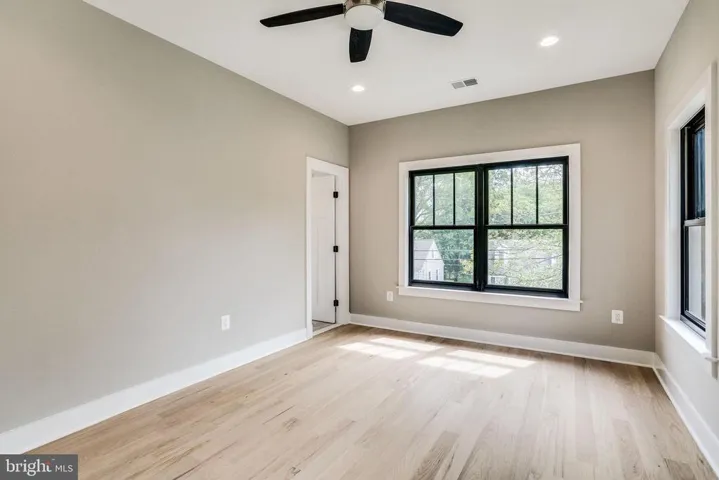 1720 N Quebec St, Arlington, Virginia 22207
