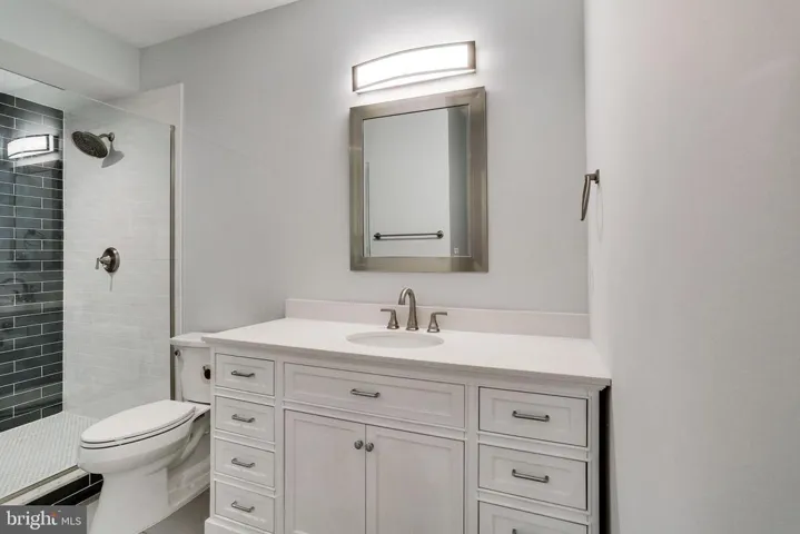 1720 N Quebec St, Arlington, Virginia 22207