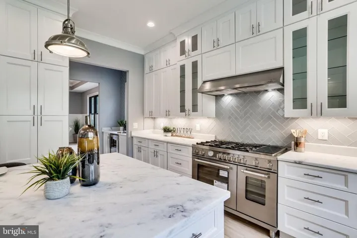 1720 N Quebec St, Arlington, Virginia 22207