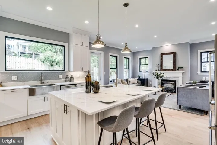 1720 N Quebec St, Arlington, Virginia 22207