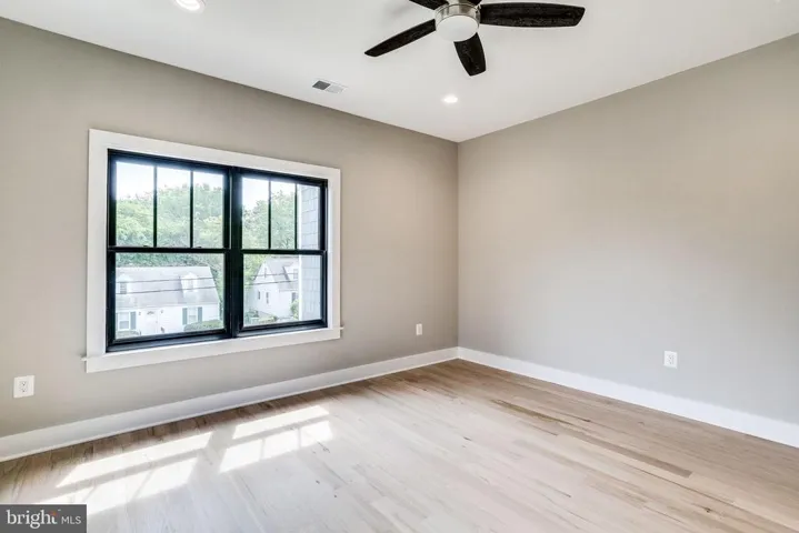 1720 N Quebec St, Arlington, Virginia 22207