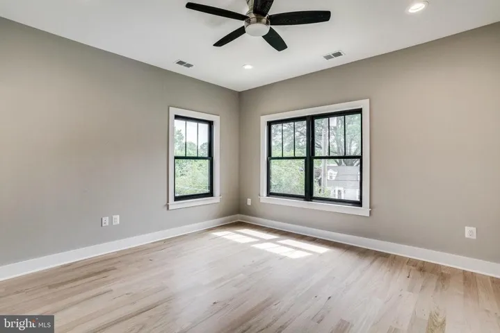 1720 N Quebec St, Arlington, Virginia 22207
