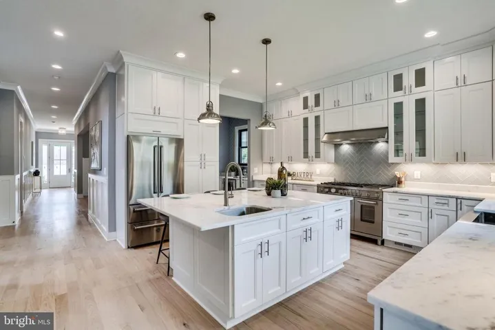 1720 N Quebec St, Arlington, Virginia 22207