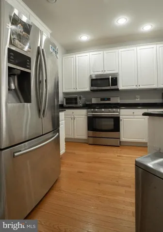 25671 Tremaine Ter, Chantilly, Virginia 20152