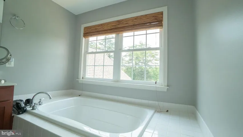 25671 Tremaine Ter, Chantilly, Virginia 20152