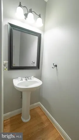 25671 Tremaine Ter, Chantilly, Virginia 20152