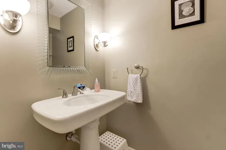 10213 Daylily Ct, Manassas, Virginia 20110