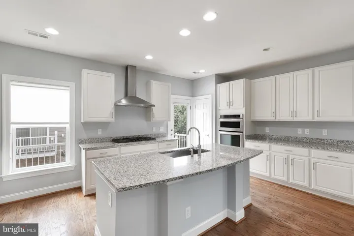 9558 Canonbury Sq, Fairfax, Virginia 22031