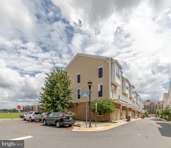 9558 Canonbury Sq, Fairfax, Virginia 22031