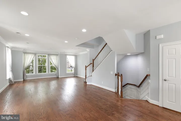 9558 Canonbury Sq, Fairfax, Virginia 22031