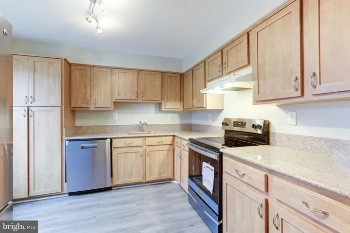5509 Independence Cir, Alexandria, Virginia 22312