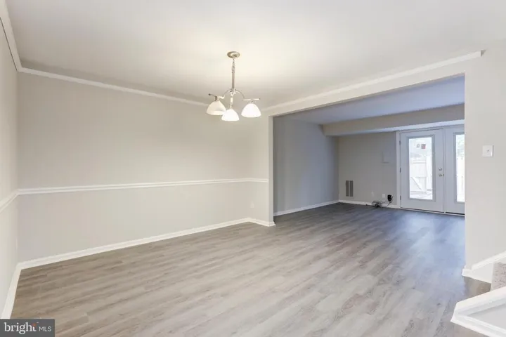 5509 Independence Cir, Alexandria, Virginia 22312