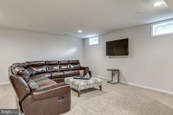2082 Twin Six Ln, Dumfries, Virginia 22026