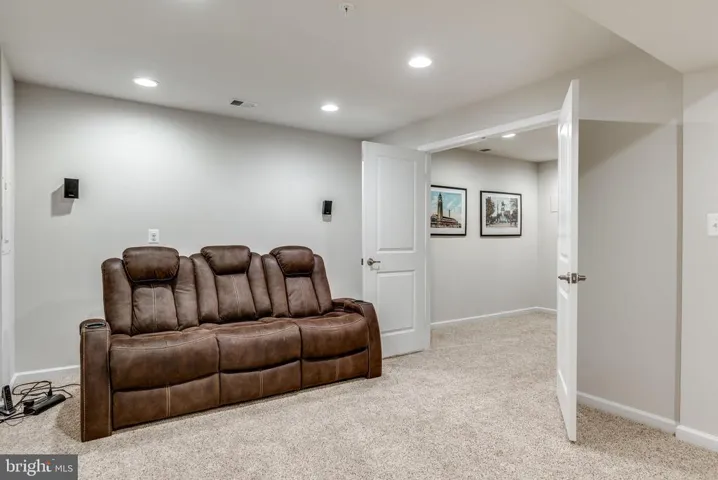 2082 Twin Six Ln, Dumfries, Virginia 22026