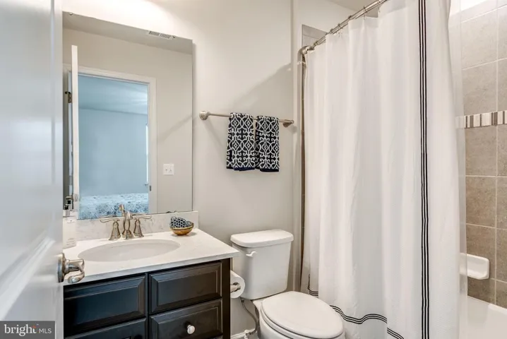 2082 Twin Six Ln, Dumfries, Virginia 22026