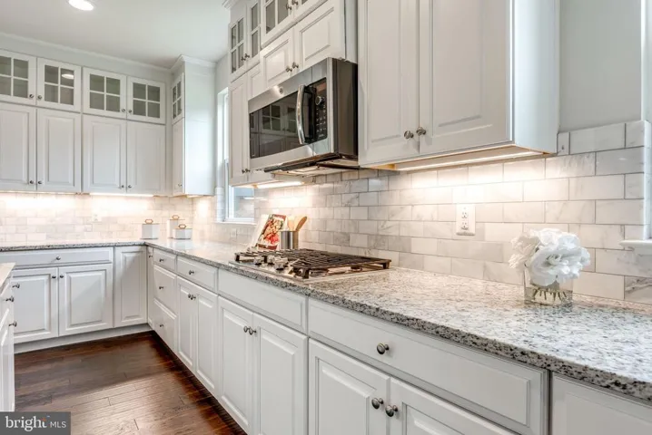 2082 Twin Six Ln, Dumfries, Virginia 22026