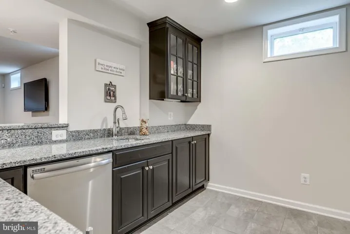 2082 Twin Six Ln, Dumfries, Virginia 22026