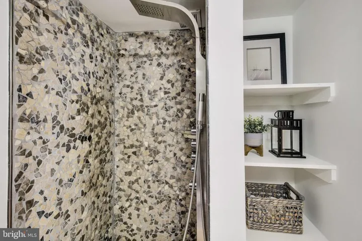 3101 S Manchester St #822, Falls Church, Virginia 22044