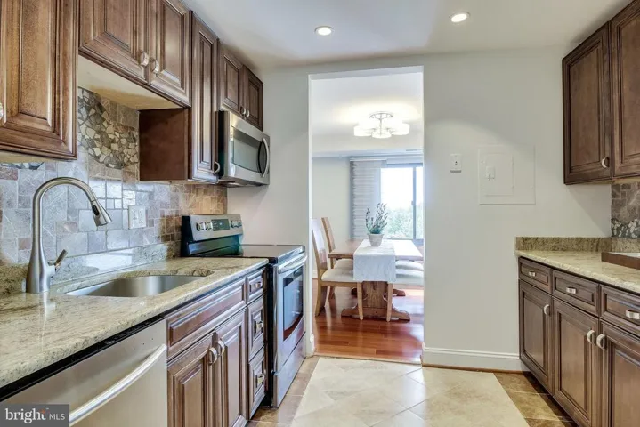 3101 S Manchester St #822, Falls Church, Virginia 22044