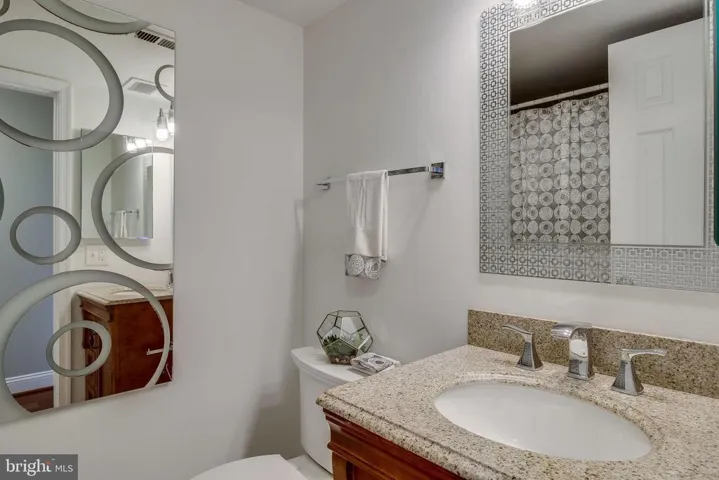 3101 S Manchester St #822, Falls Church, Virginia 22044
