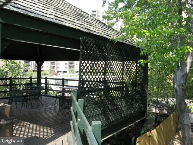307 Yoakum Pkwy #1722, Alexandria, Virginia 22304
