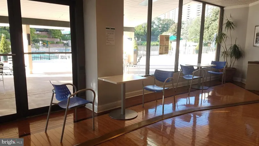 307 Yoakum Pkwy #1722, Alexandria, Virginia 22304