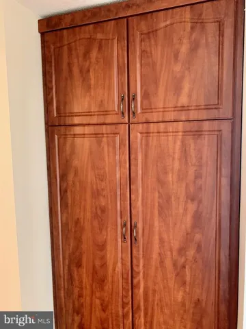 307 Yoakum Pkwy #1722, Alexandria, Virginia 22304