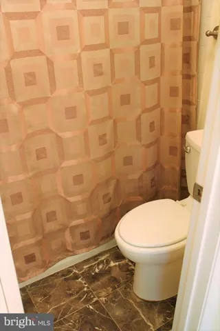 4513 Pinecrest Heights Dr, Annandale, Virginia 22003