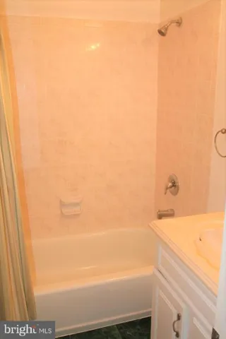 4513 Pinecrest Heights Dr, Annandale, Virginia 22003