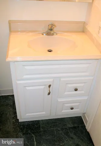 4513 Pinecrest Heights Dr, Annandale, Virginia 22003