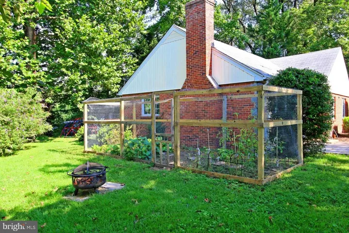 7116 Village Dr, Annandale, Virginia 22003