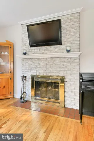 7116 Village Dr, Annandale, Virginia 22003