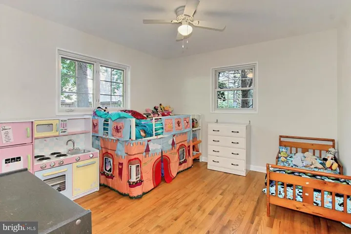 7116 Village Dr, Annandale, Virginia 22003