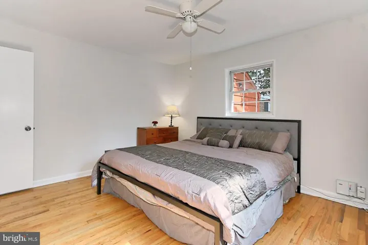 7116 Village Dr, Annandale, Virginia 22003