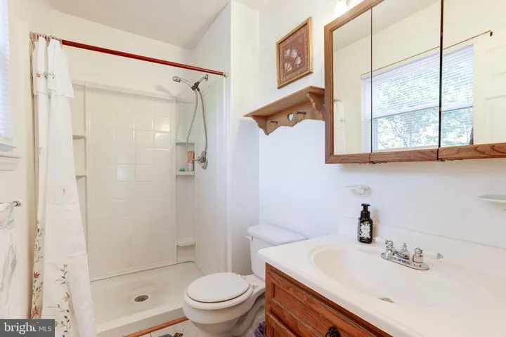14980 Woodsman Ln, Woodbridge, Virginia 22193