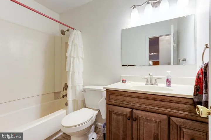 14980 Woodsman Ln, Woodbridge, Virginia 22193