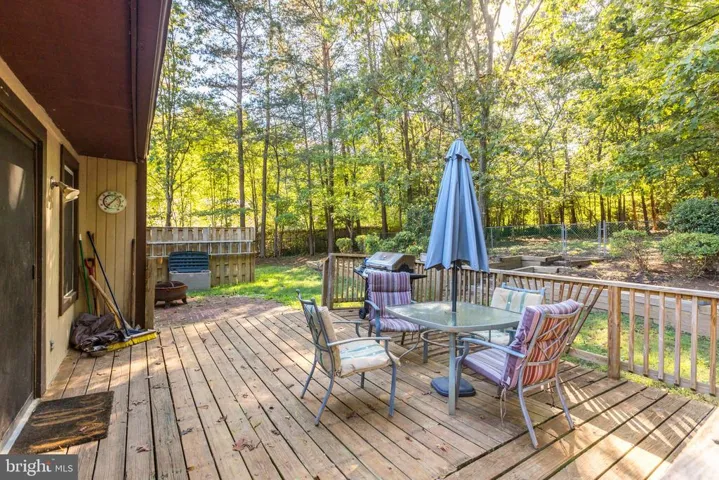 14980 Woodsman Ln, Woodbridge, Virginia 22193