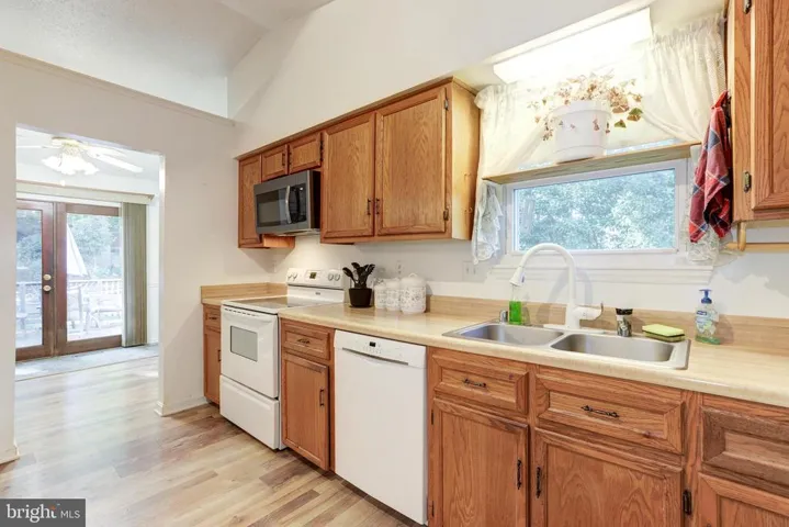 14980 Woodsman Ln, Woodbridge, Virginia 22193