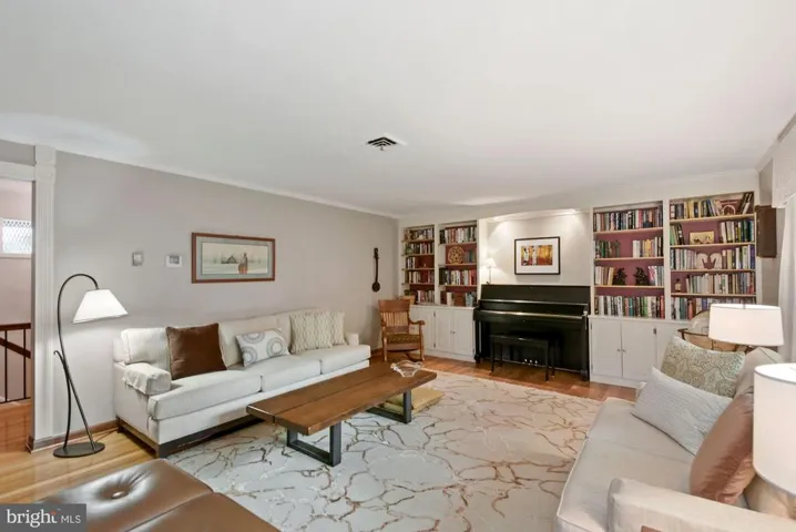 3621 N Kenilworth St N, Arlington, Virginia 22207