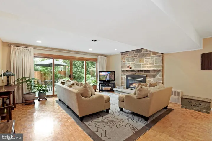 3621 N Kenilworth St N, Arlington, Virginia 22207