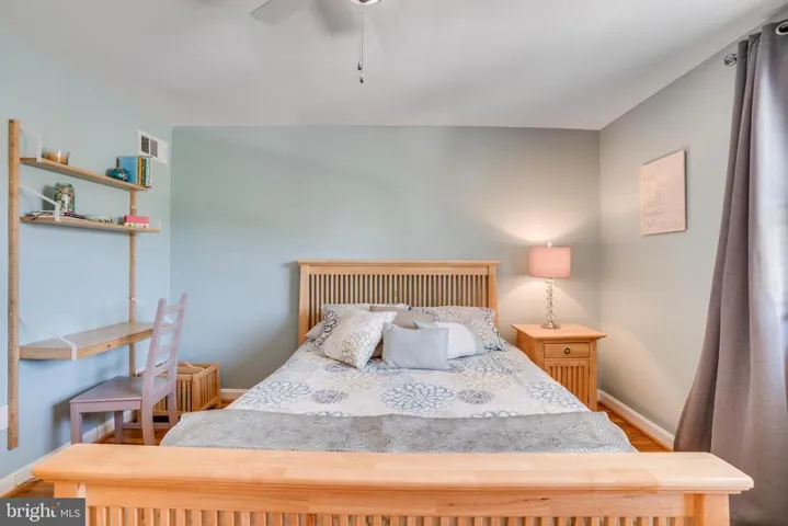 105 Mount Vernon Ave, Alexandria, Virginia 22301