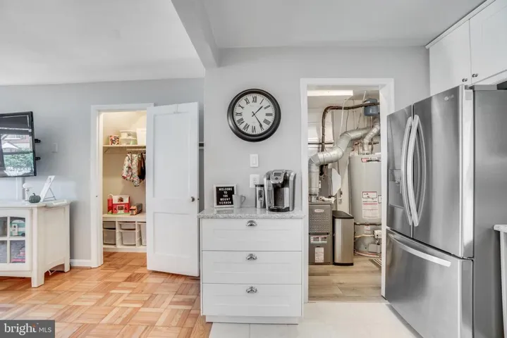 105 Mount Vernon Ave, Alexandria, Virginia 22301