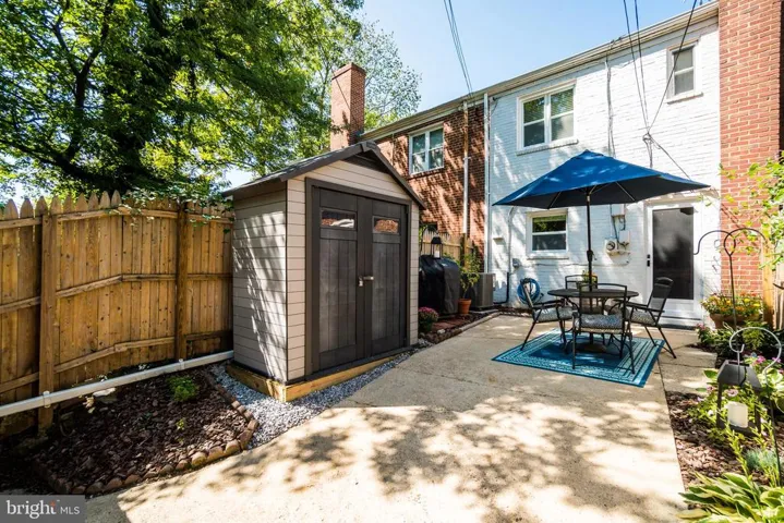 105 Mount Vernon Ave, Alexandria, Virginia 22301