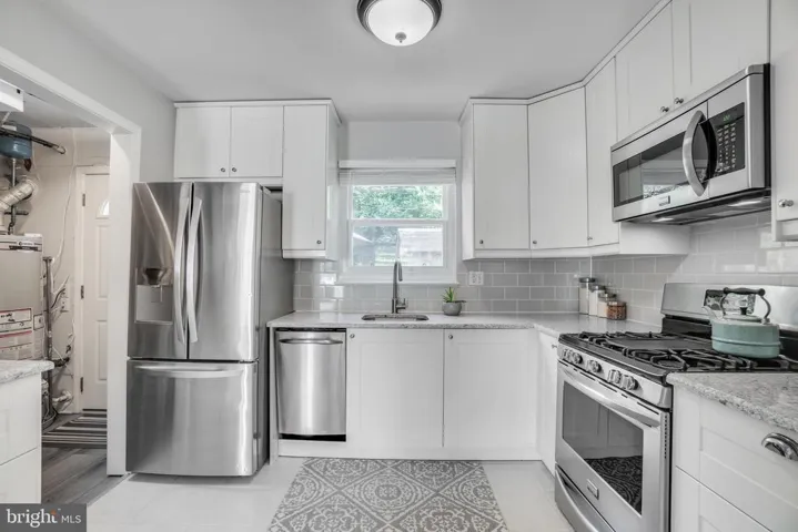 105 Mount Vernon Ave, Alexandria, Virginia 22301