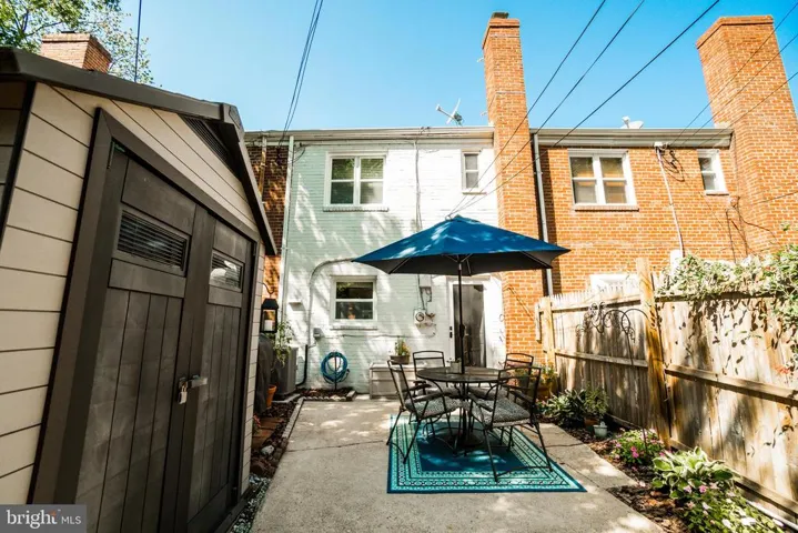 105 Mount Vernon Ave, Alexandria, Virginia 22301