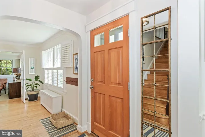 4717 24th Rd N, Arlington, Virginia 22207